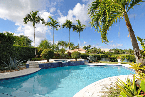Image of a clean pool in Florida